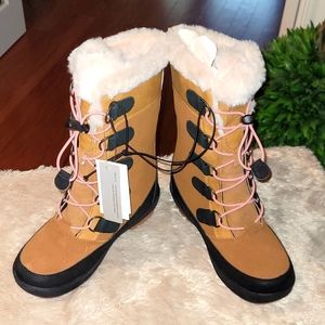 All in motion winter boots